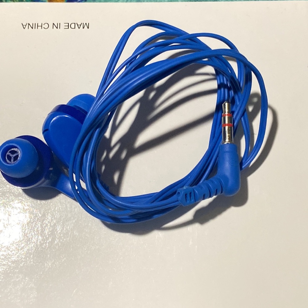 Blue Earbud Headphones for Immersive Sound
